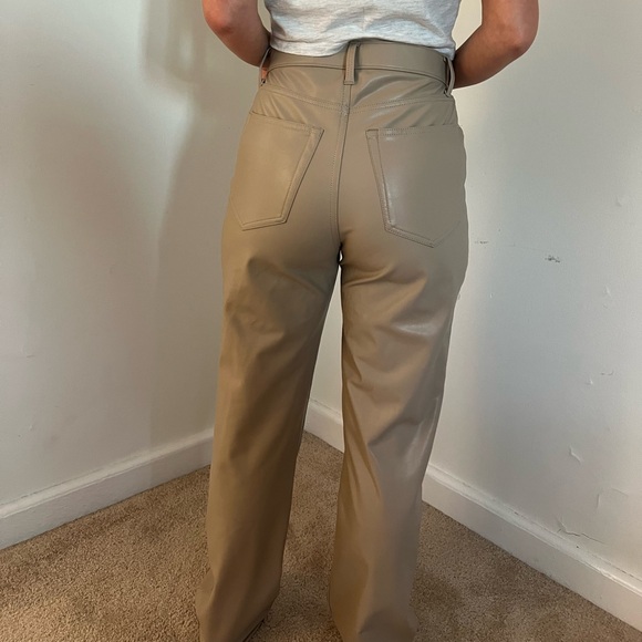 A&F Leather Pants 90s Straight Ultra High Rise Size 6 Short Length. - Picture 8 of 8